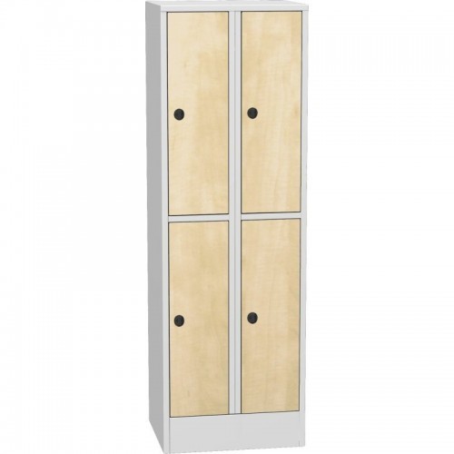 Horisontaalselt jagatav kapp lamineeritud ustega