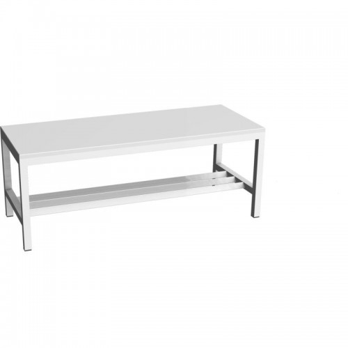 Kokkupandud riidekapi pink