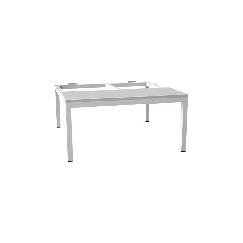 Lihtne pink riidekapi all