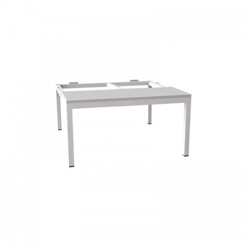 Lihtne pink riidekapi all