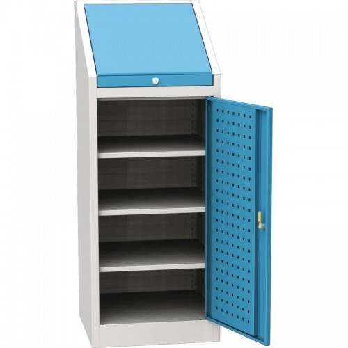 Töökoja tööriistakapp integreeritud lauaga