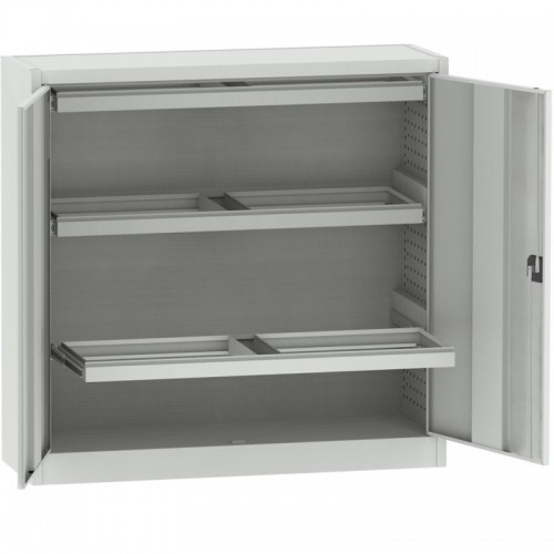 Universaalne kapp 3 väljatõmmatava raamiga A4 kaustade riputamiseks